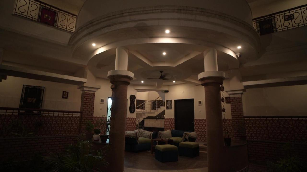 Shānti Niketan Hotel Kolam מראה חיצוני תמונה